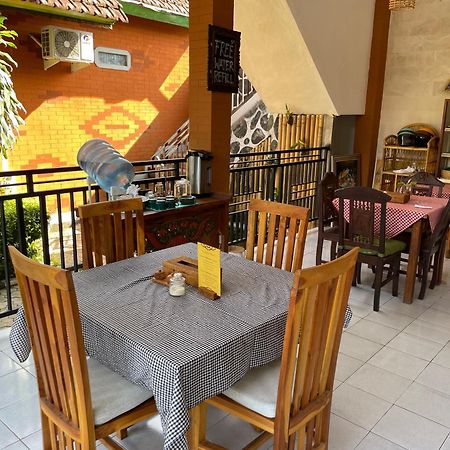 Kubu Elsa Bali Hotel Lovina  Bagian luar foto