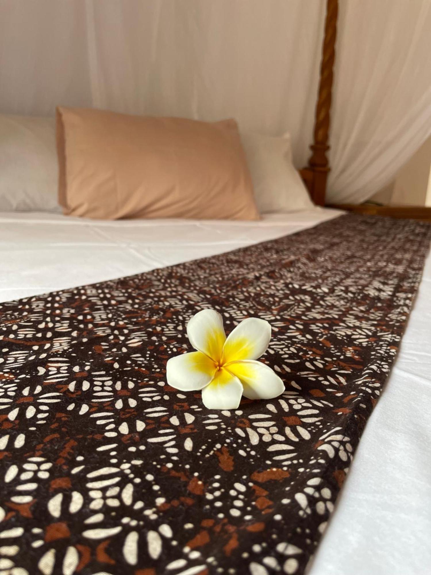 Kubu Elsa Bali Hotel Lovina  Bagian luar foto