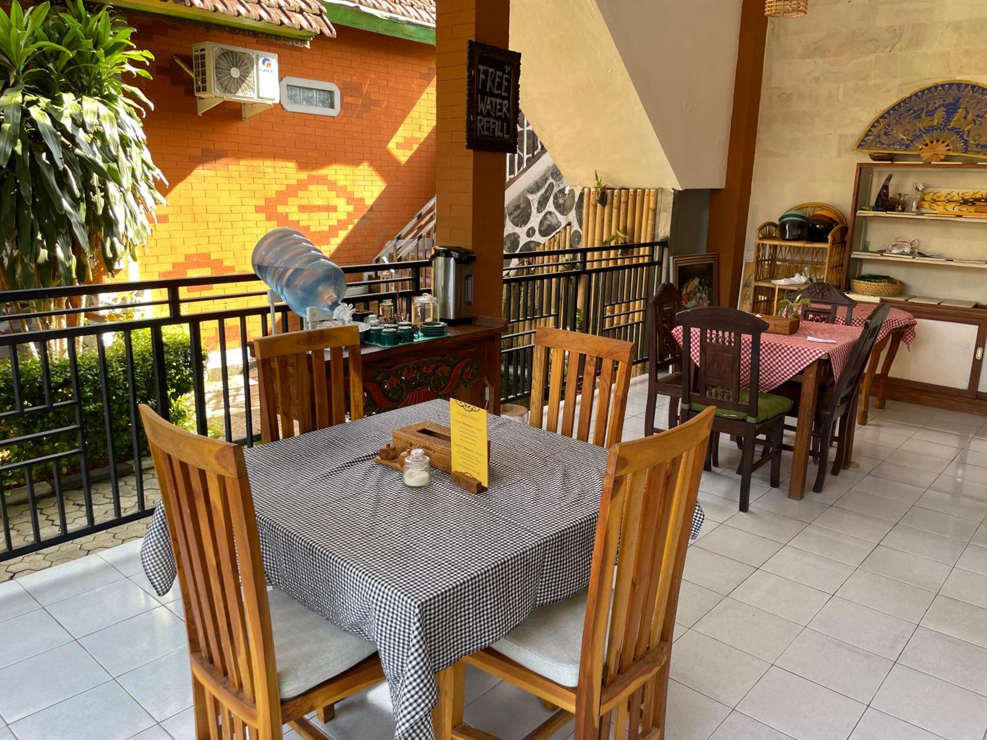 Kubu Elsa Bali Hotel Lovina  Bagian luar foto