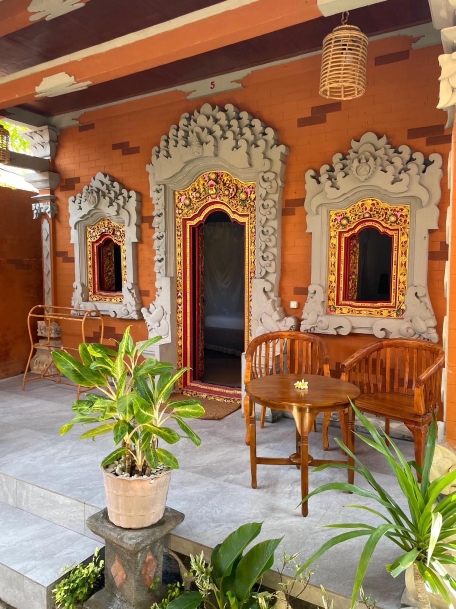 Kubu Elsa Bali Hotel Lovina  Ruang foto
